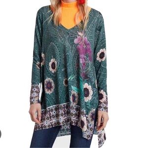 Desigual Green V-Neck Sweater